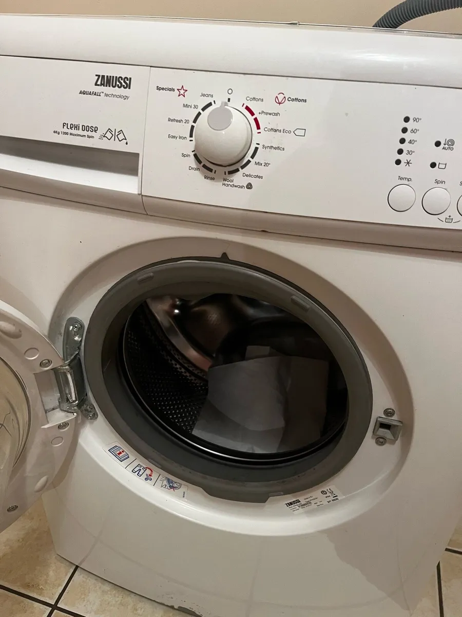 Zanussi 6kg washing machine - Image 2