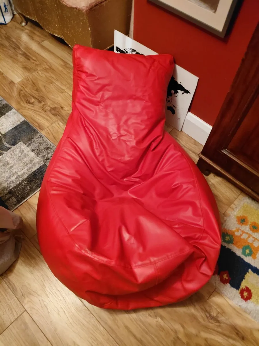 Large Red Bean Bag excellent condition - Image 1