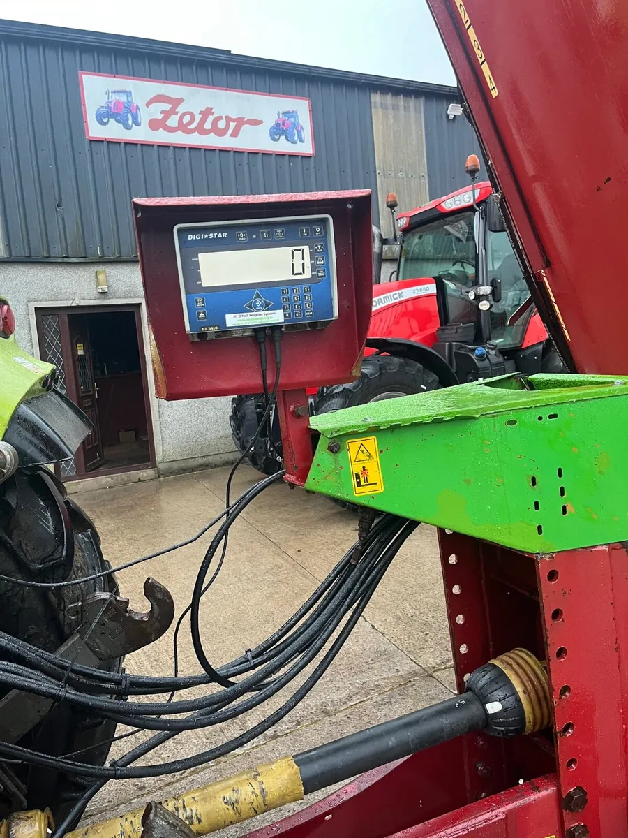 STRAUTMANN 1450 VERTIMIX TUB FEEDER - Image 4