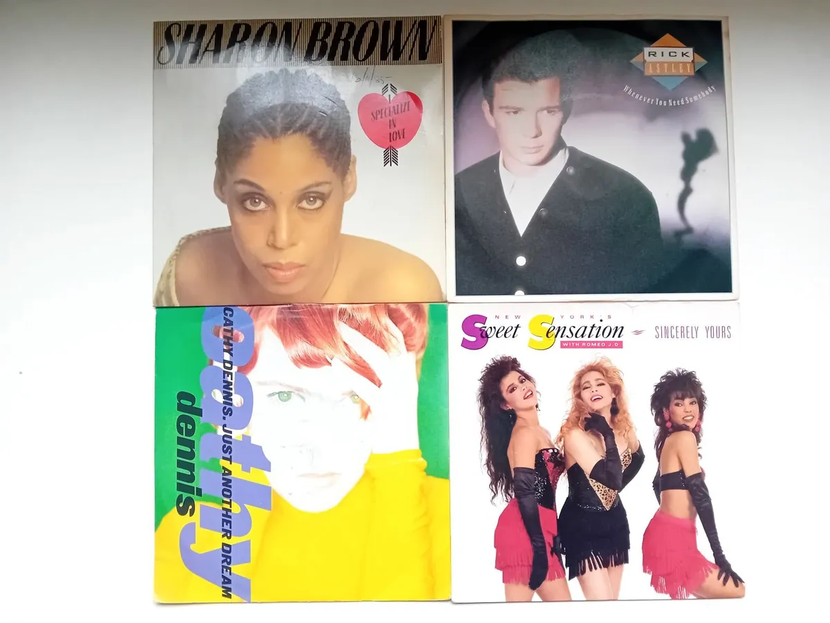12   CLASSIC  7,, SINGLES - Image 1