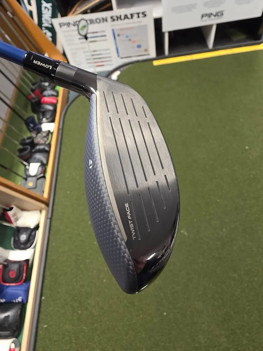 Like New Taylormade Qi35 Max 3 Wood - Image 4