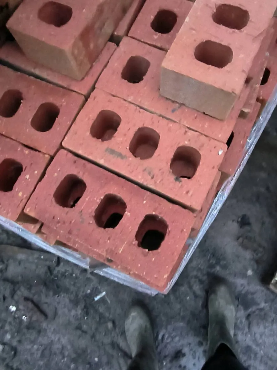Bricks - Image 3