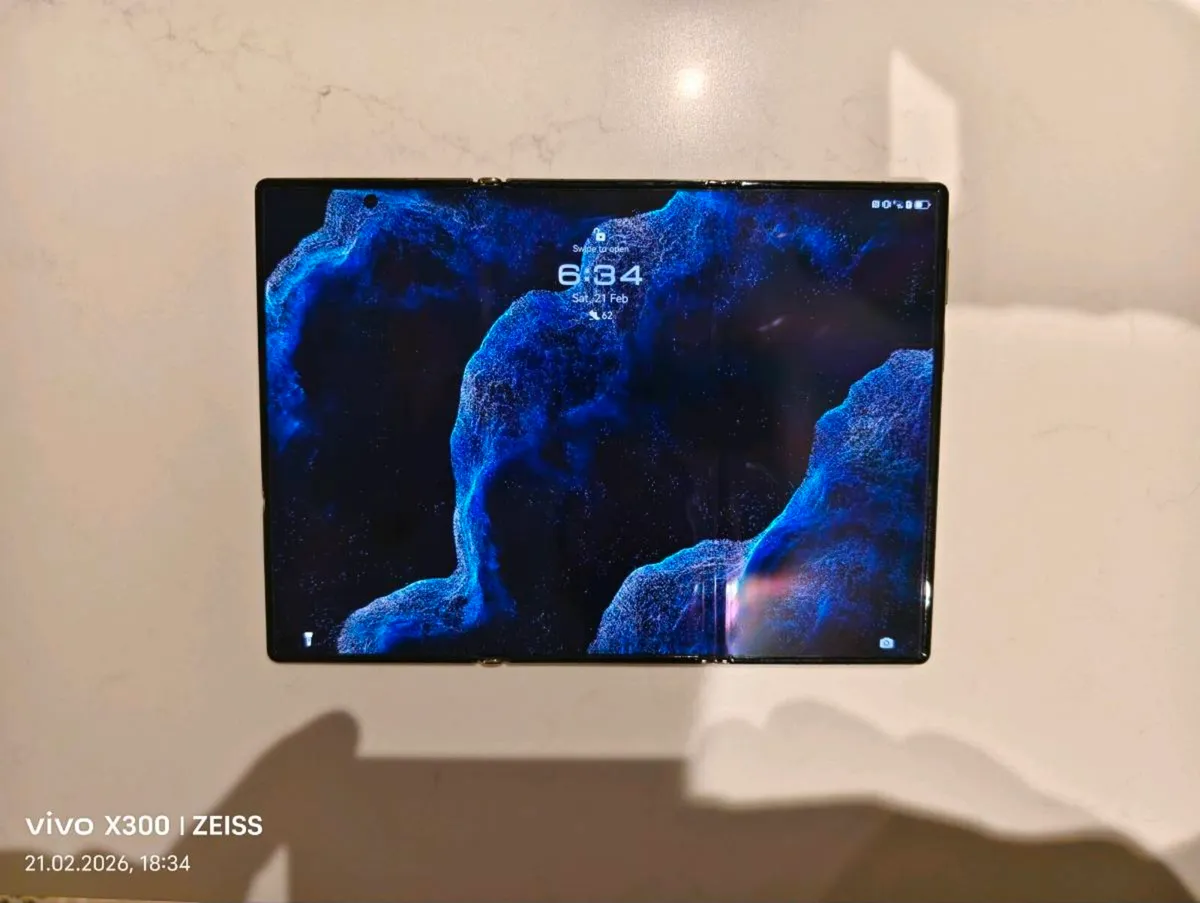 Huawei Mate XT Triple Fold - Image 4