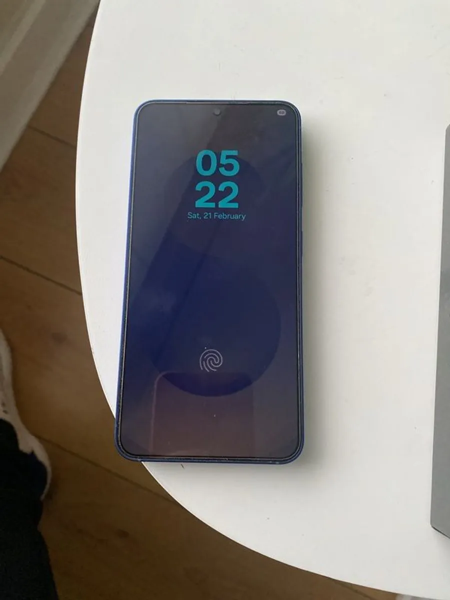 Samsung S25 - Image 1