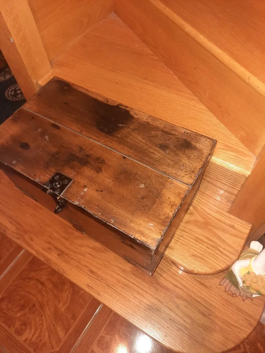 Vintage strong box - Image 4