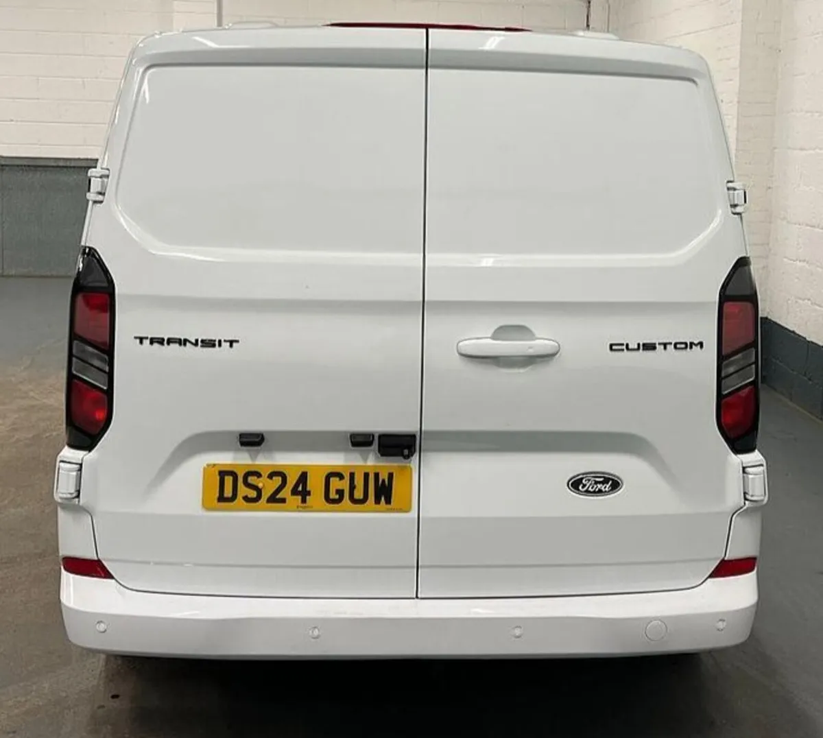 2024 Ford Transit Custom Panel Van - Image 3