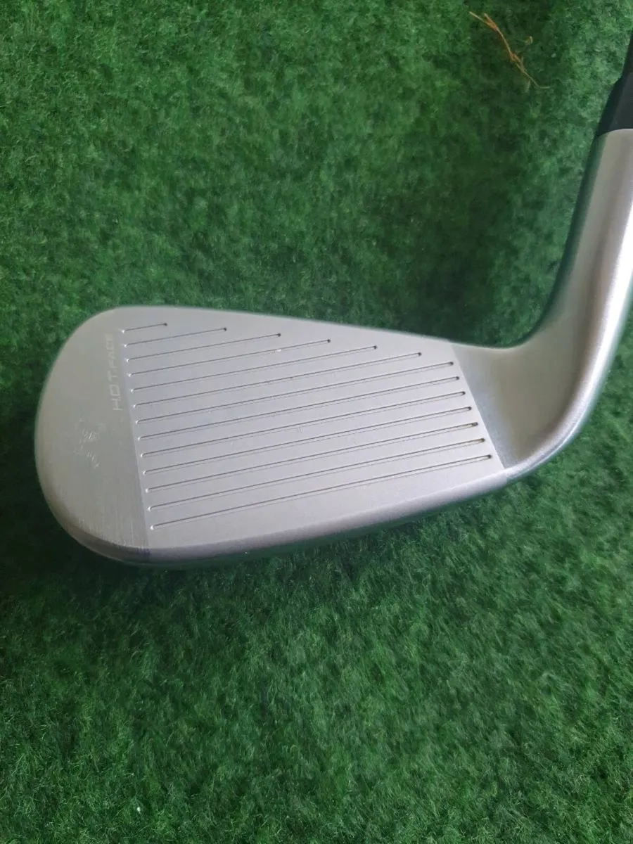 BRAND NEW COBRA UTILITY 4 CLUB - Image 1