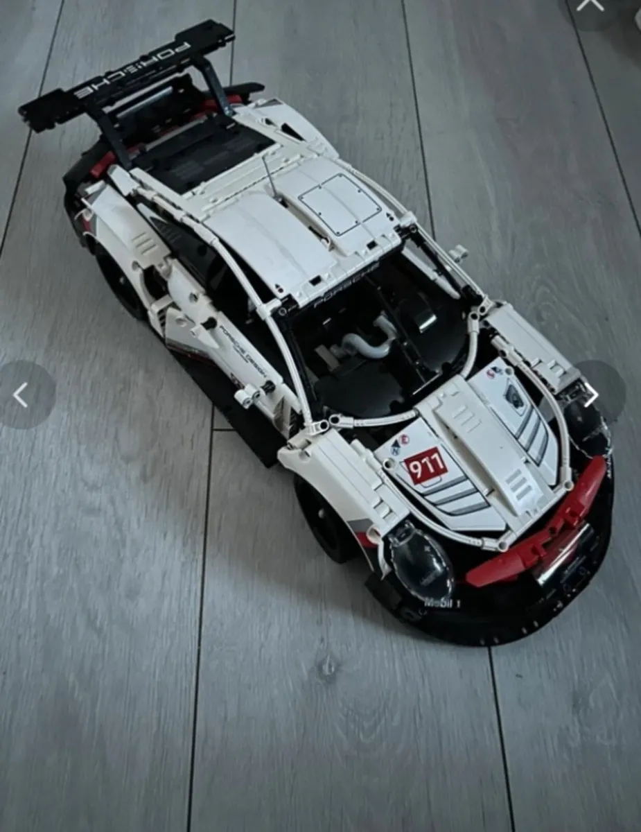 lego porsche 911 rsr - Image 1