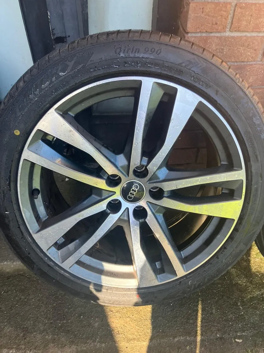 AUDI A6 GENUINE alloys wheels 245/45/19 NEW TYRES! - Image 2