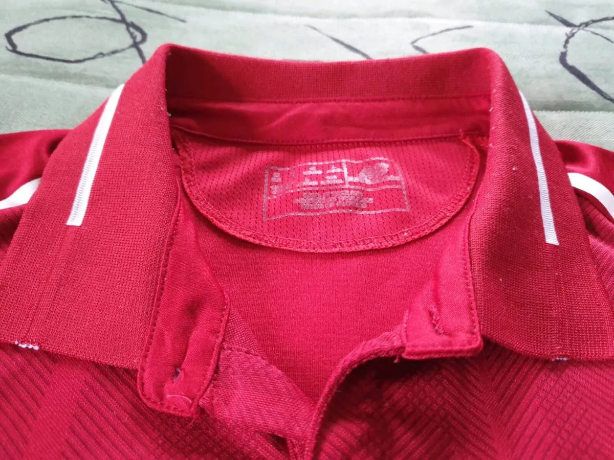 Liverpool Football Club Home Jersey 2018 to 2019 M - Image 2