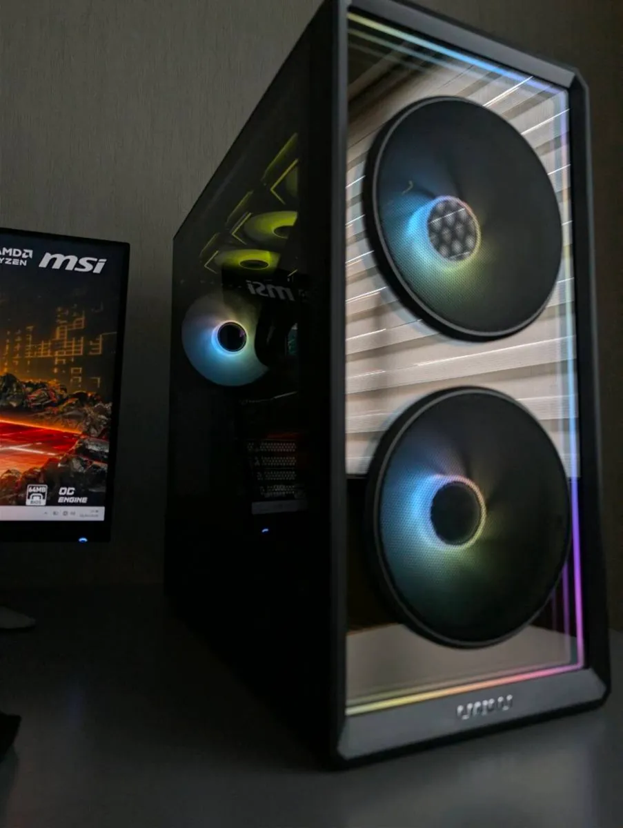 Lian Li High-End Performance Gaming PC 9800X3D RTX - Image 2