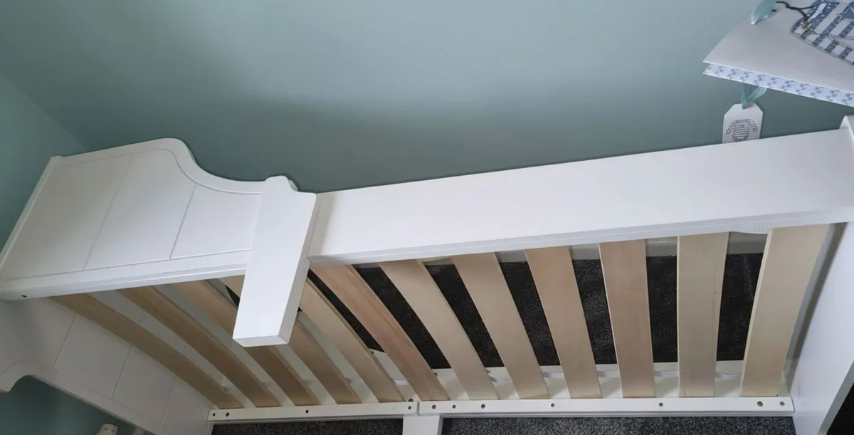 Beautiful White Toddler Daybed - Image 2