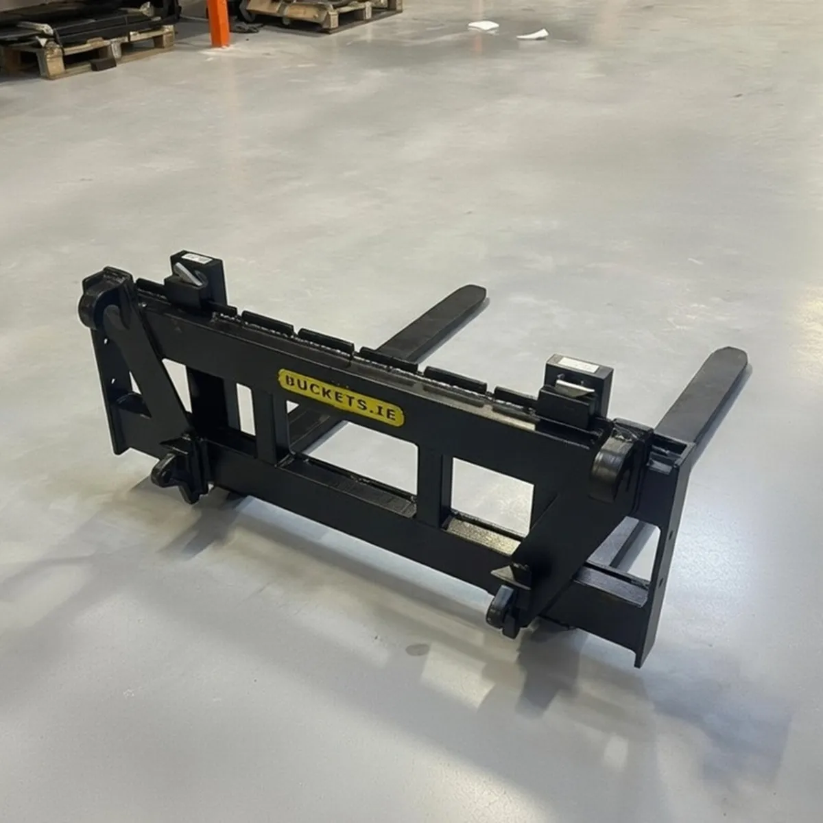 Tractor Euro Pallet forks 2.5t - Image 2