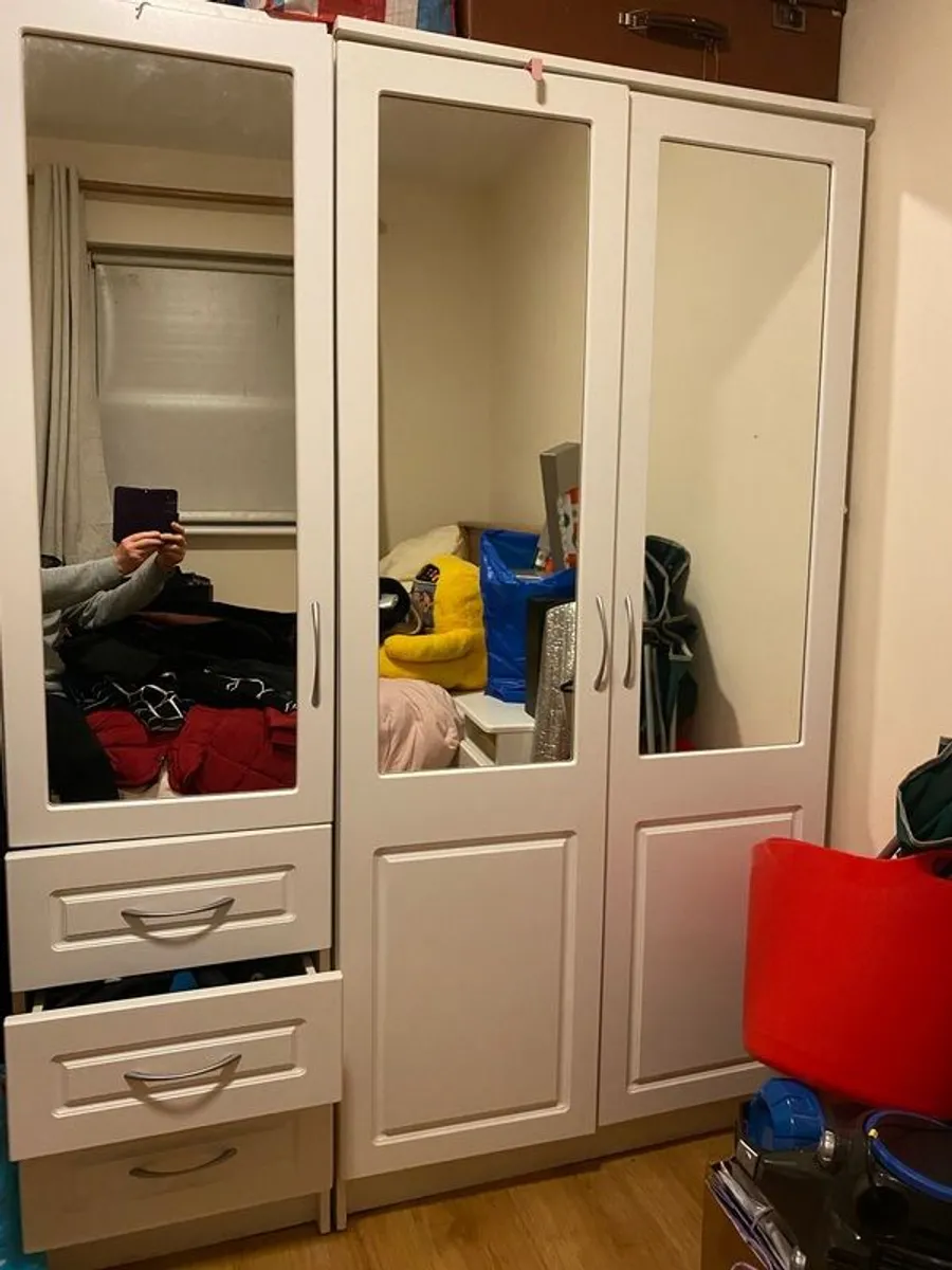 Wardrobe Set - Image 2