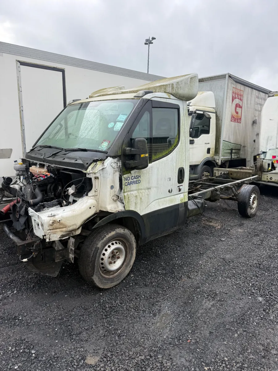 Iveco Daily 2016 Chassis Cab - Image 1