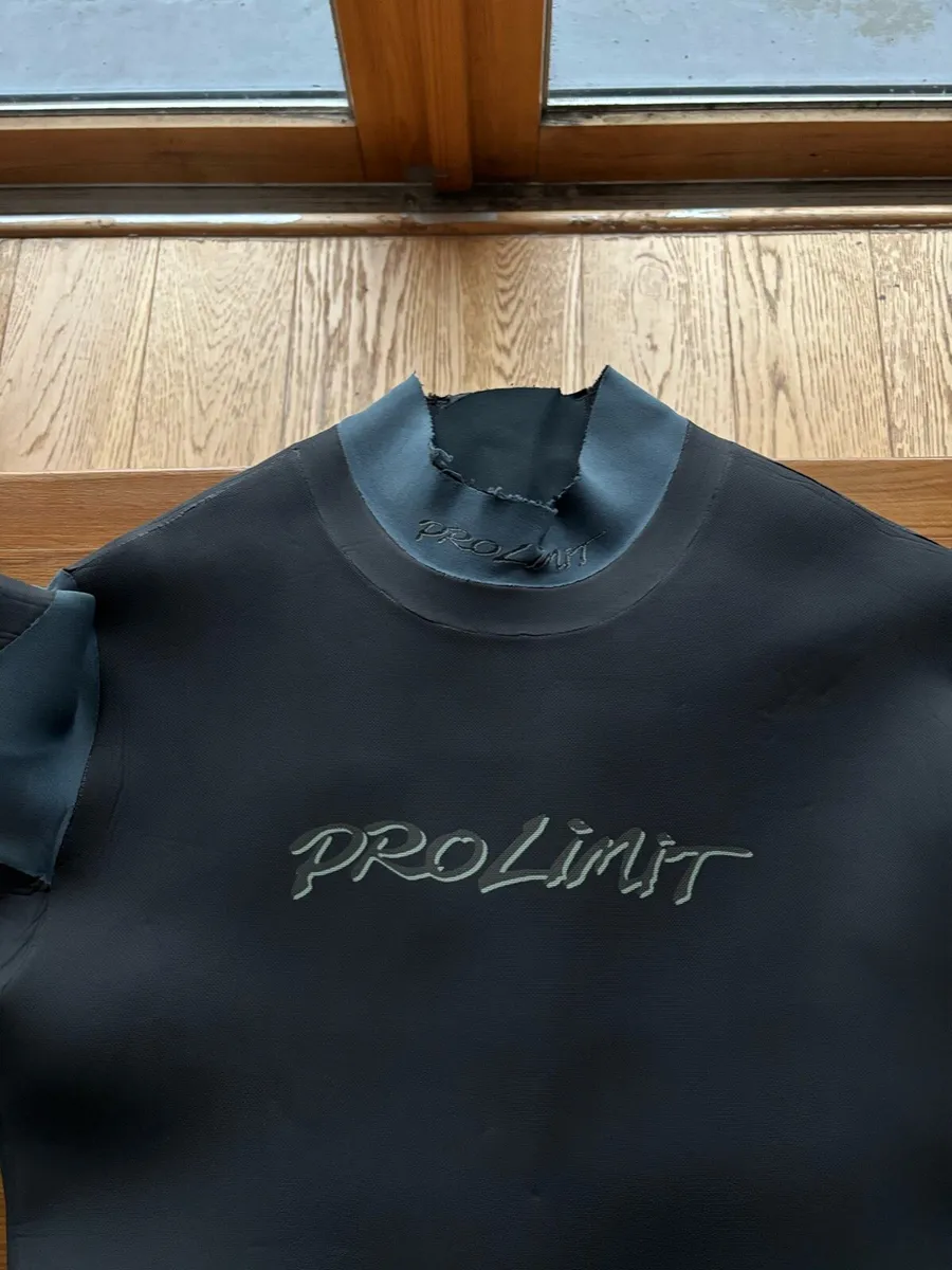 Prolimit wetsuit XXL - Image 2