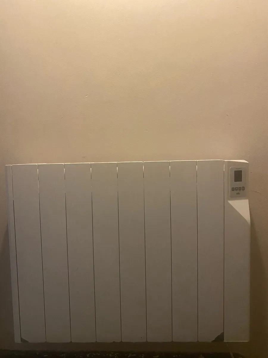 Electric ceramic wall heater - Image 1