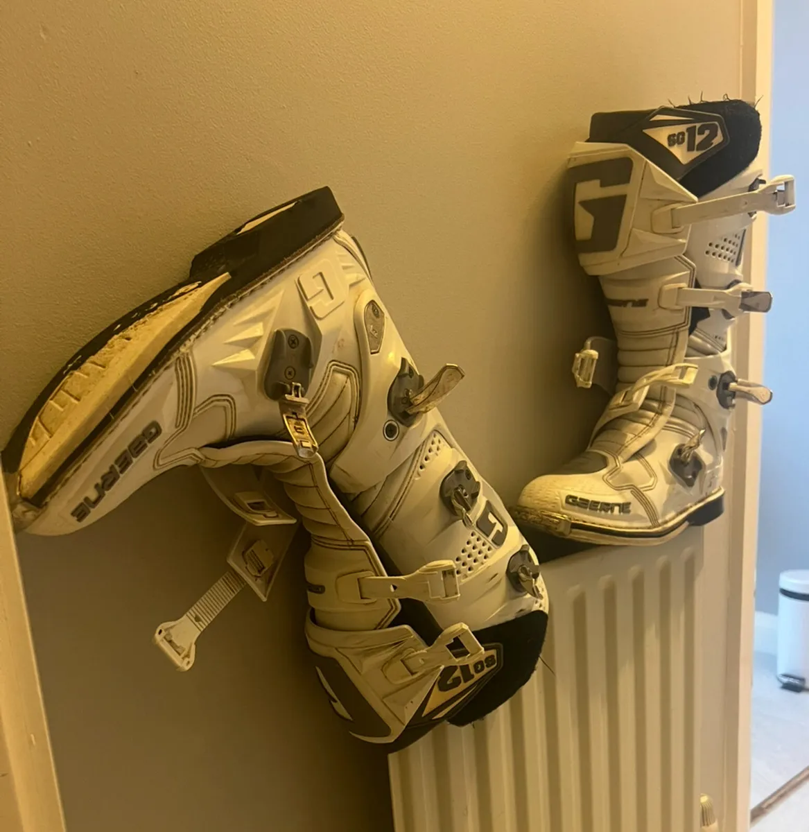 Gaerne sg12 size 9 - Image 1