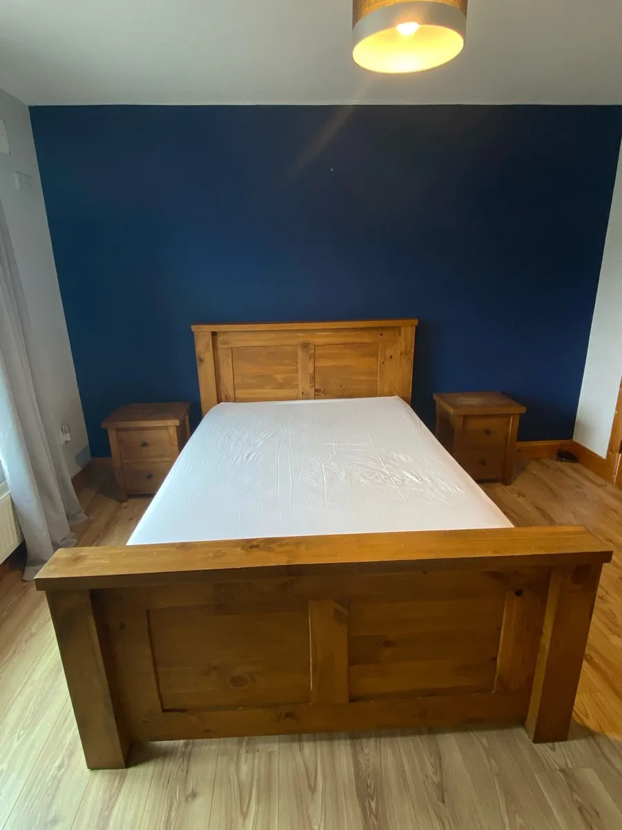 Bedroom furniture - Image 1