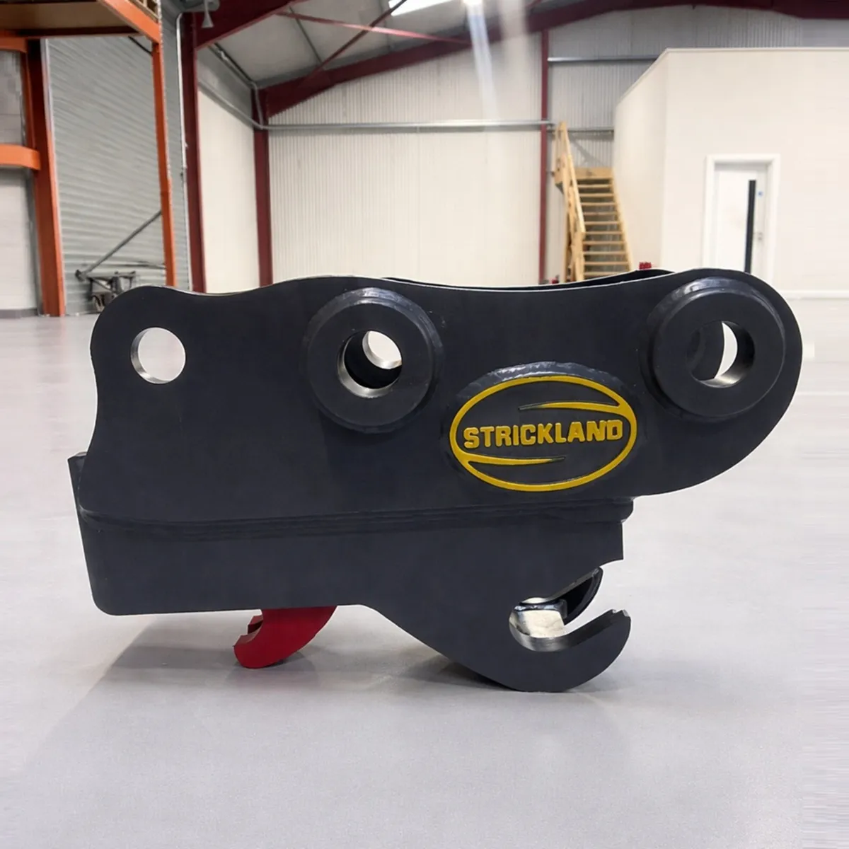 2-3 Ton Strickland Hydraulic Hitches - Image 2