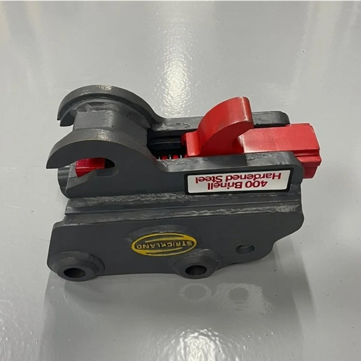 2-3 Ton Strickland Hydraulic Hitches - Image 4