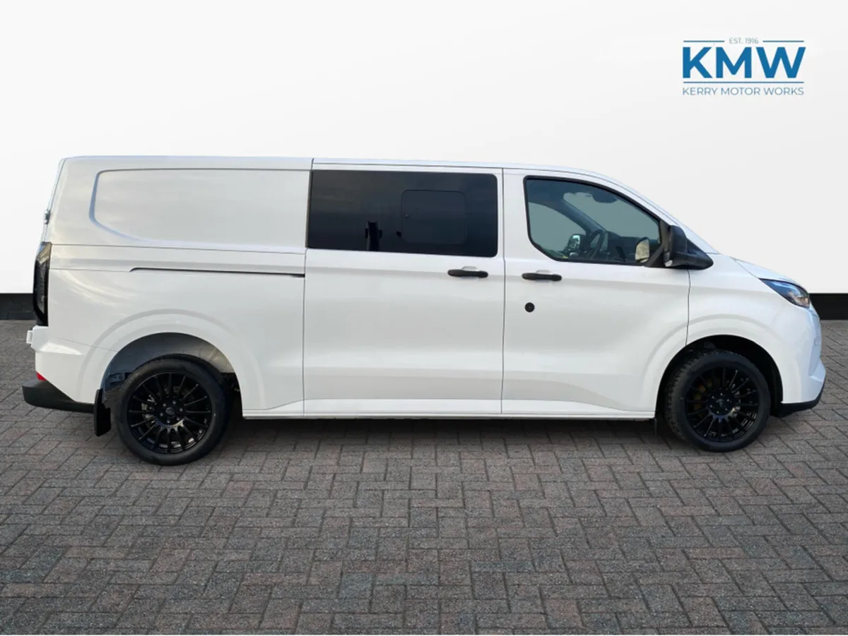 Ford Transit Custom 2.5 LWB Crew-Cab Automatic..Hi - Image 3