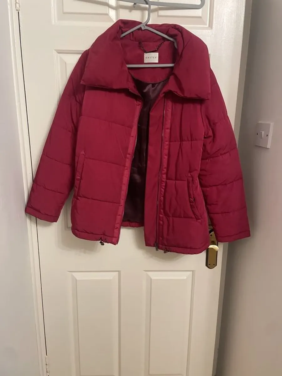 Womans Puffer Coat - Image 3