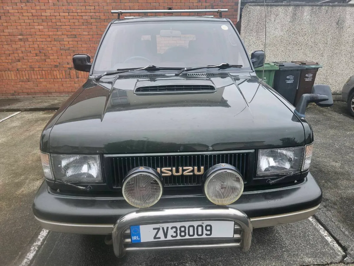 Isuzu Trooper Lotus Edition 7 seater - Image 1