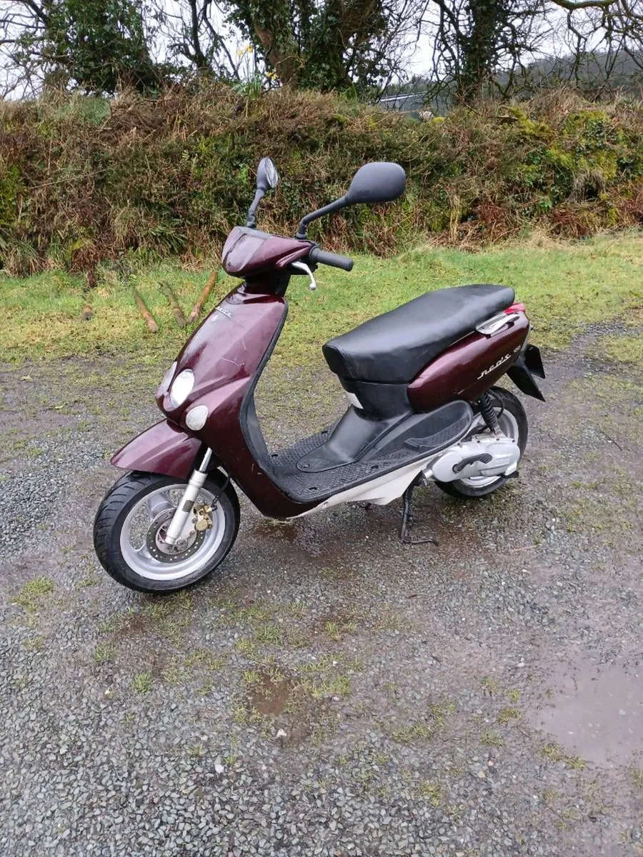 Yamaha NEOS 100 2 Stroke Only 6 K 2004 - Image 1