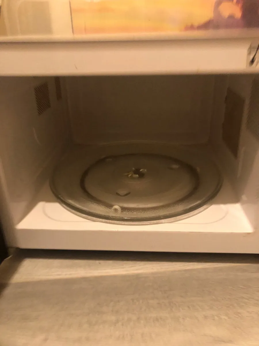 Microwave - Image 3