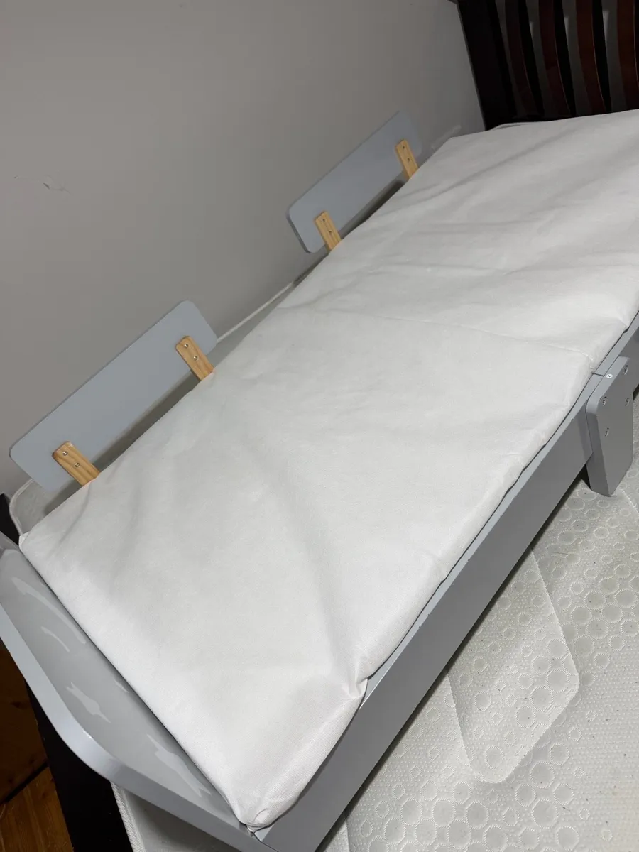 Toddler bed - Image 4