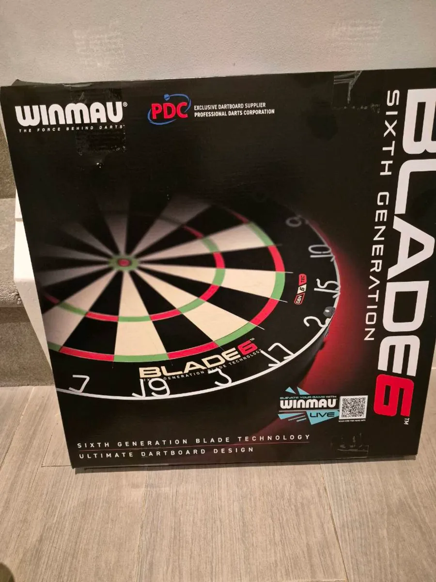 Winmau 6th Gen Blade Tech Dartboard - Image 1