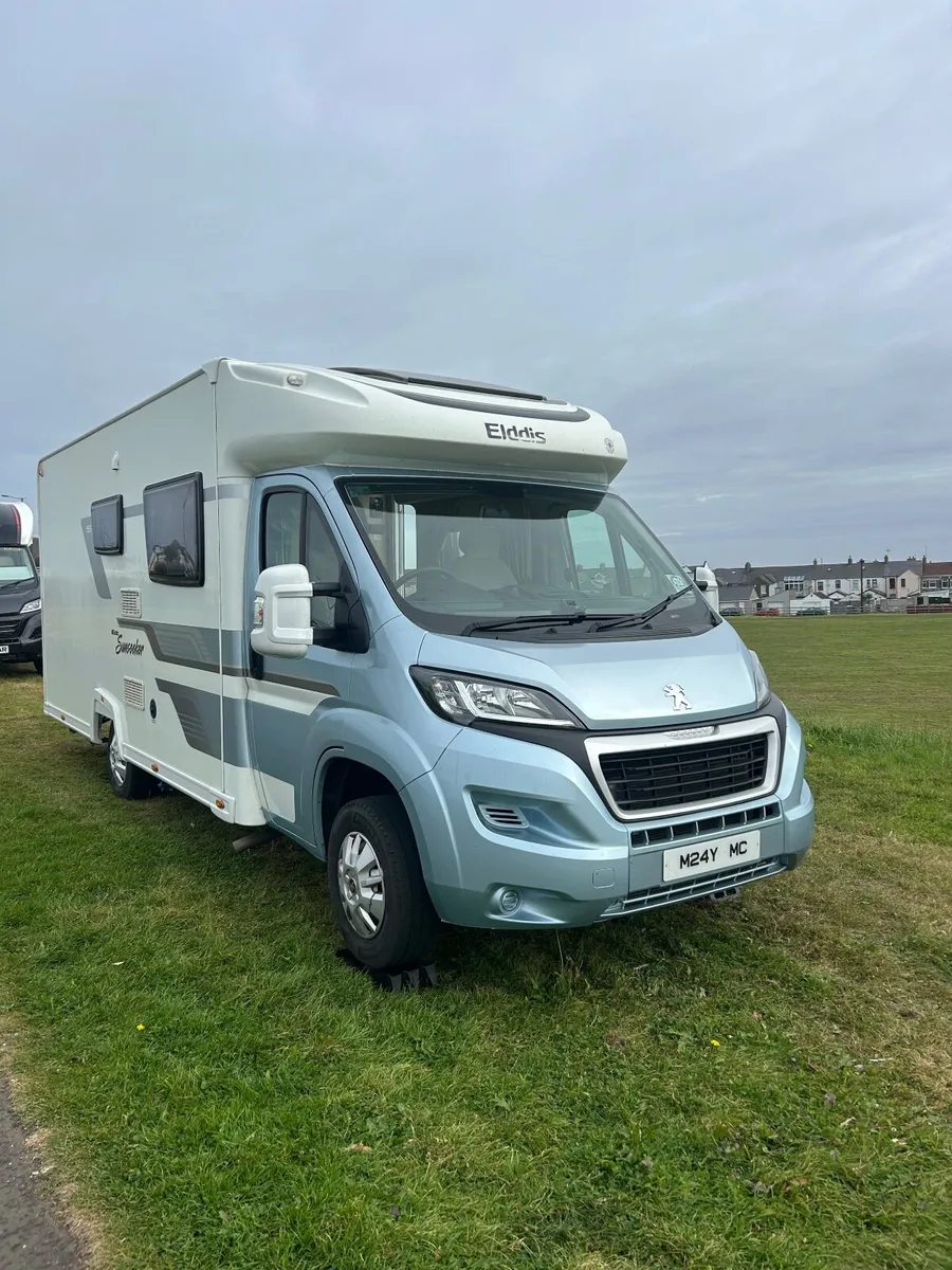 Camper van - Image 1