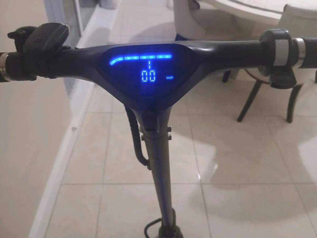 ADULTS SCOOTER - Image 2