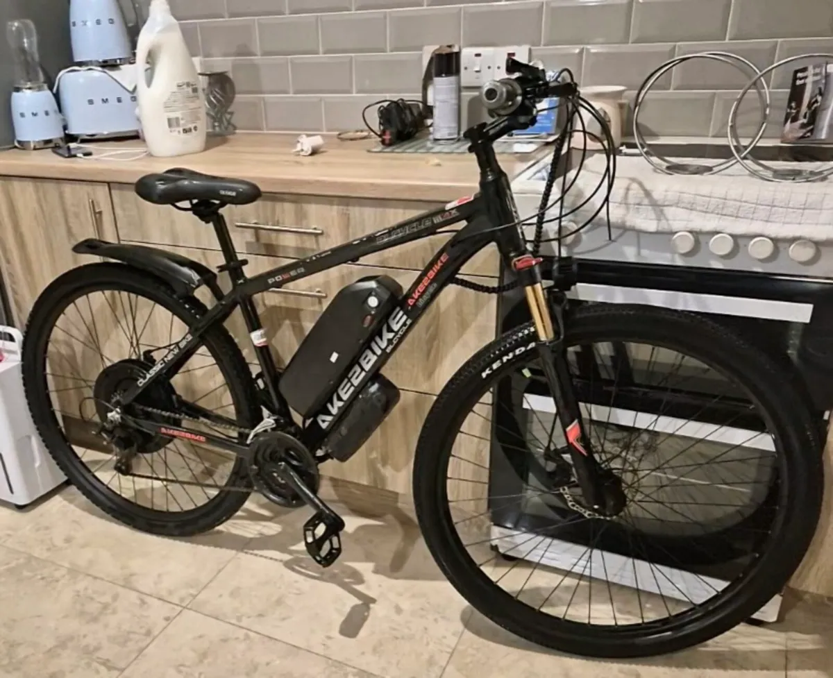 ADULTS AKEZ 29 INCH 1000W ELECTRIC CRUISER BIKE NE - Image 1