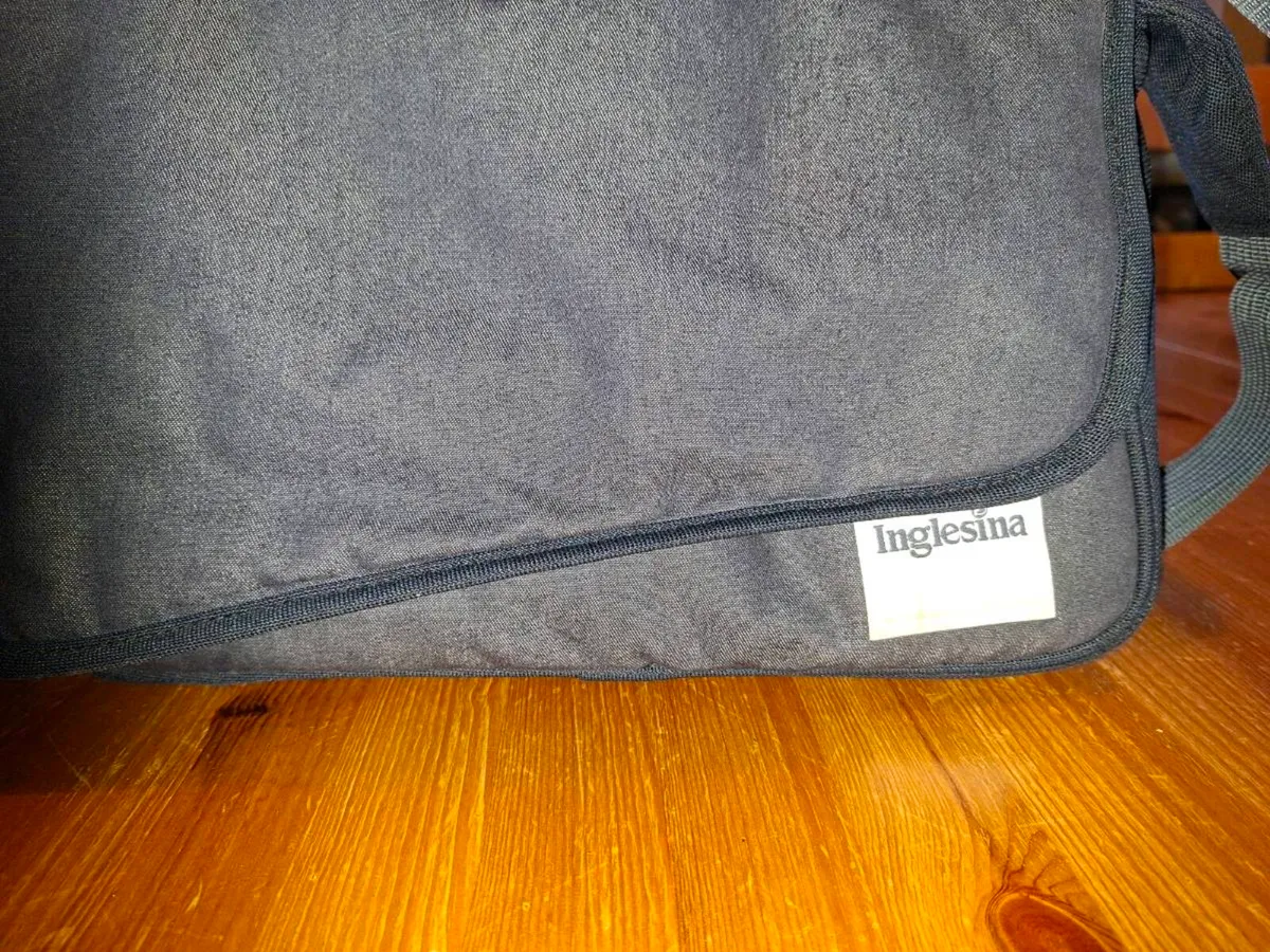 Baby bag and changing mat - Image 3