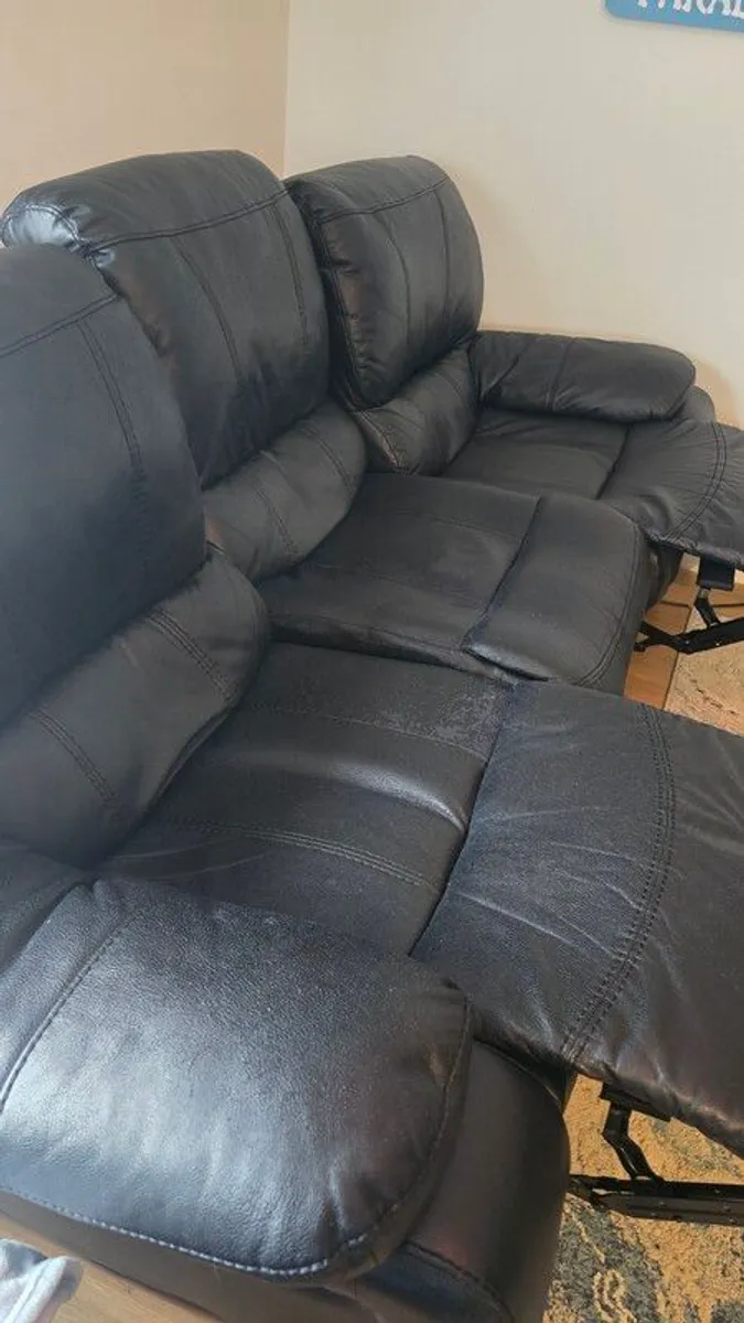 3 Seater Recliner Sofa free delivery available - Image 4