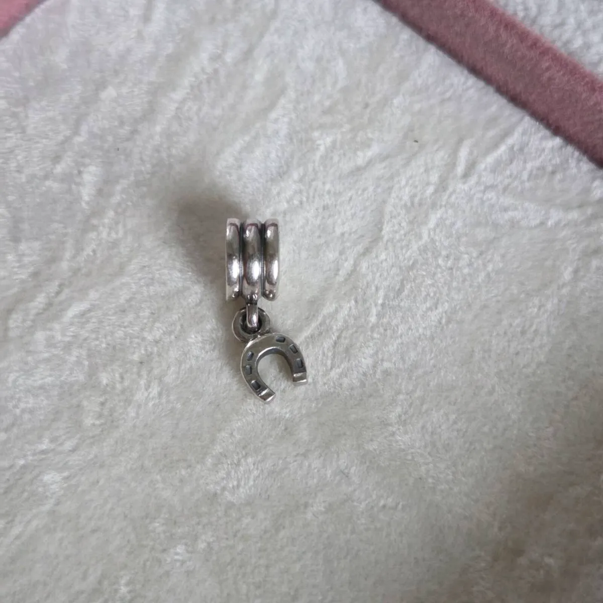 Genuine PANDORA Lucky Horseshoe Dangle Charm - Image 3