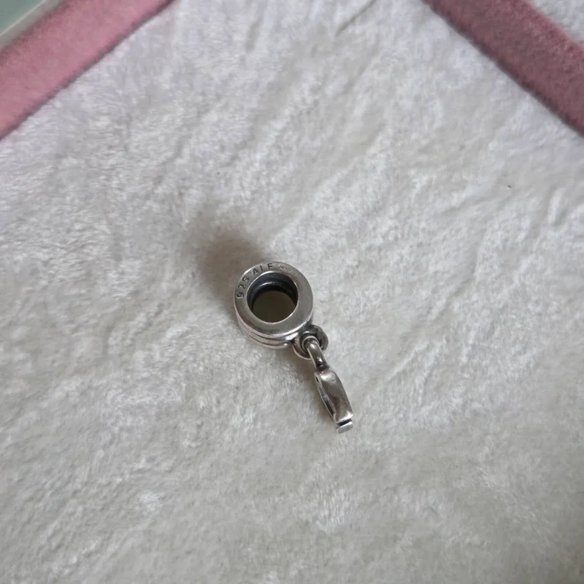 Genuine PANDORA Lucky Horseshoe Dangle Charm - Image 4