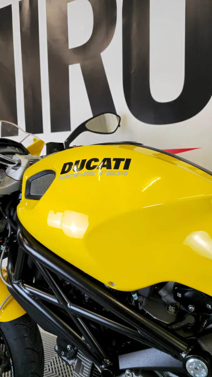 2009 Ducati Monster 696 - Image 4