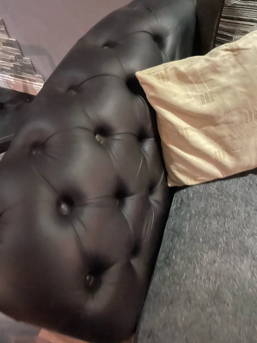 Couches - Image 3