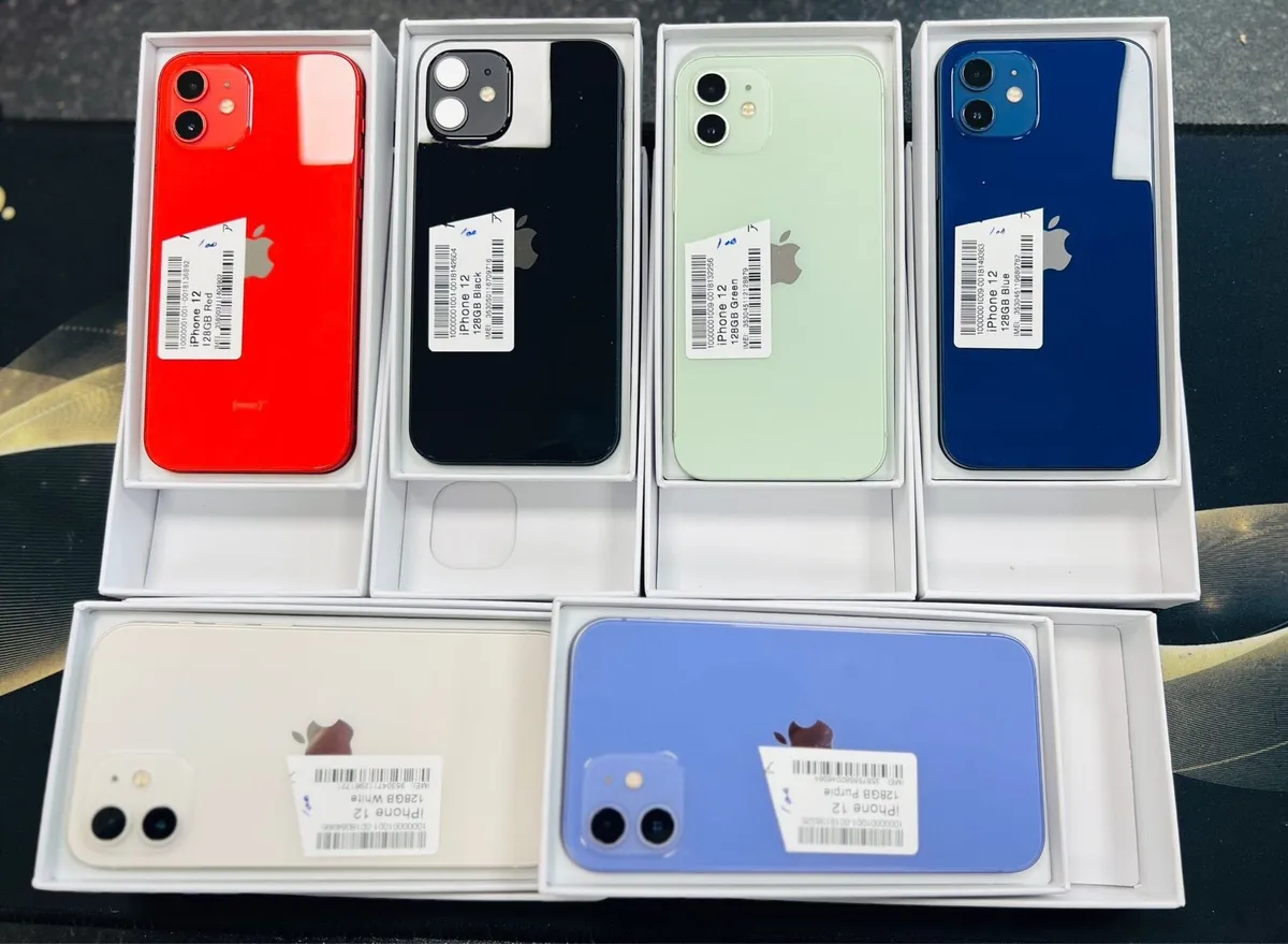 Apple iPhone 12 – Slightly Used 64GB storage