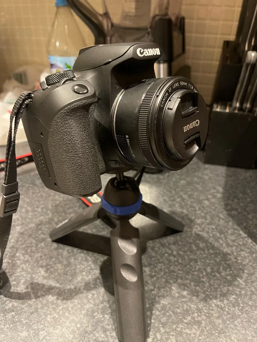 Canon 850d Camera - Image 1