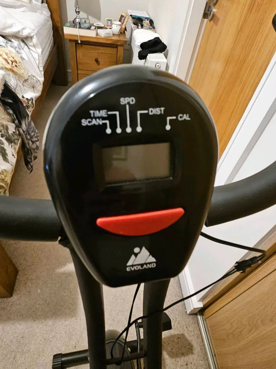 Exercise bike - Image 4