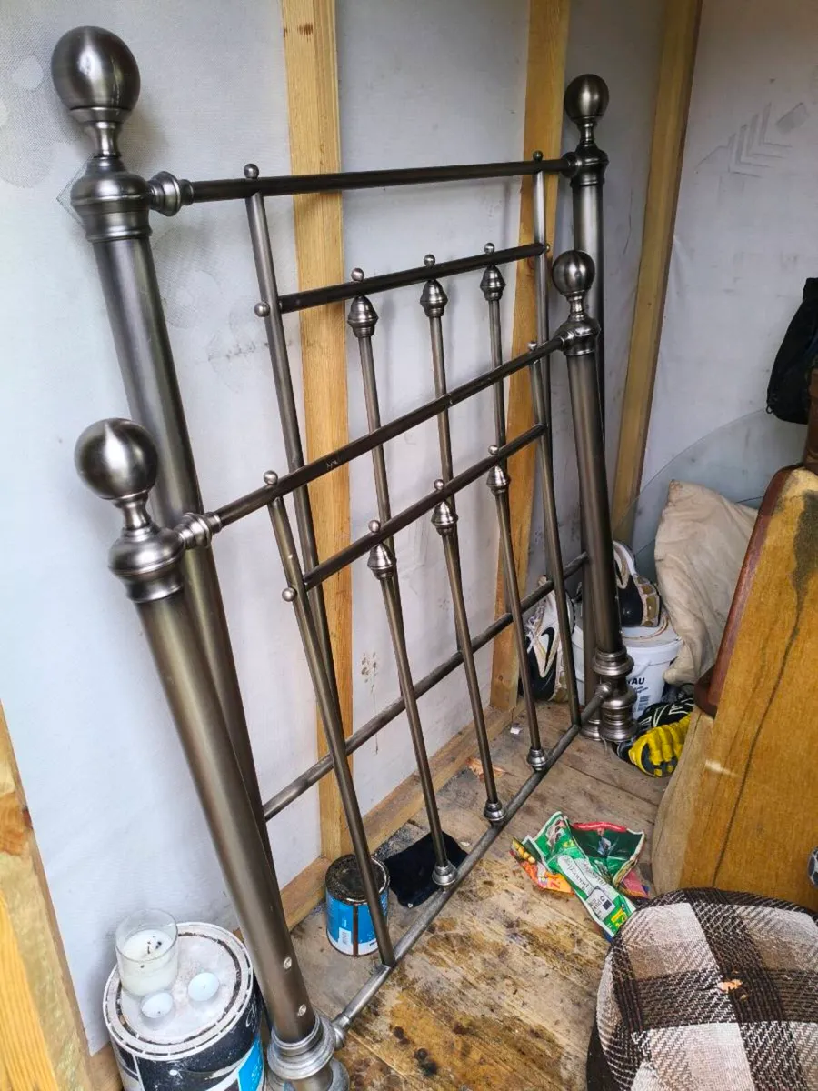 Beautiful antique style bed frame.90