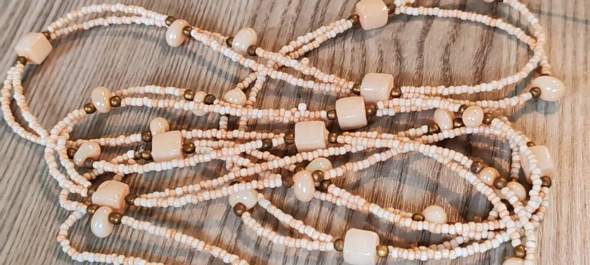 Vintage flapper beaded necklace - Image 1