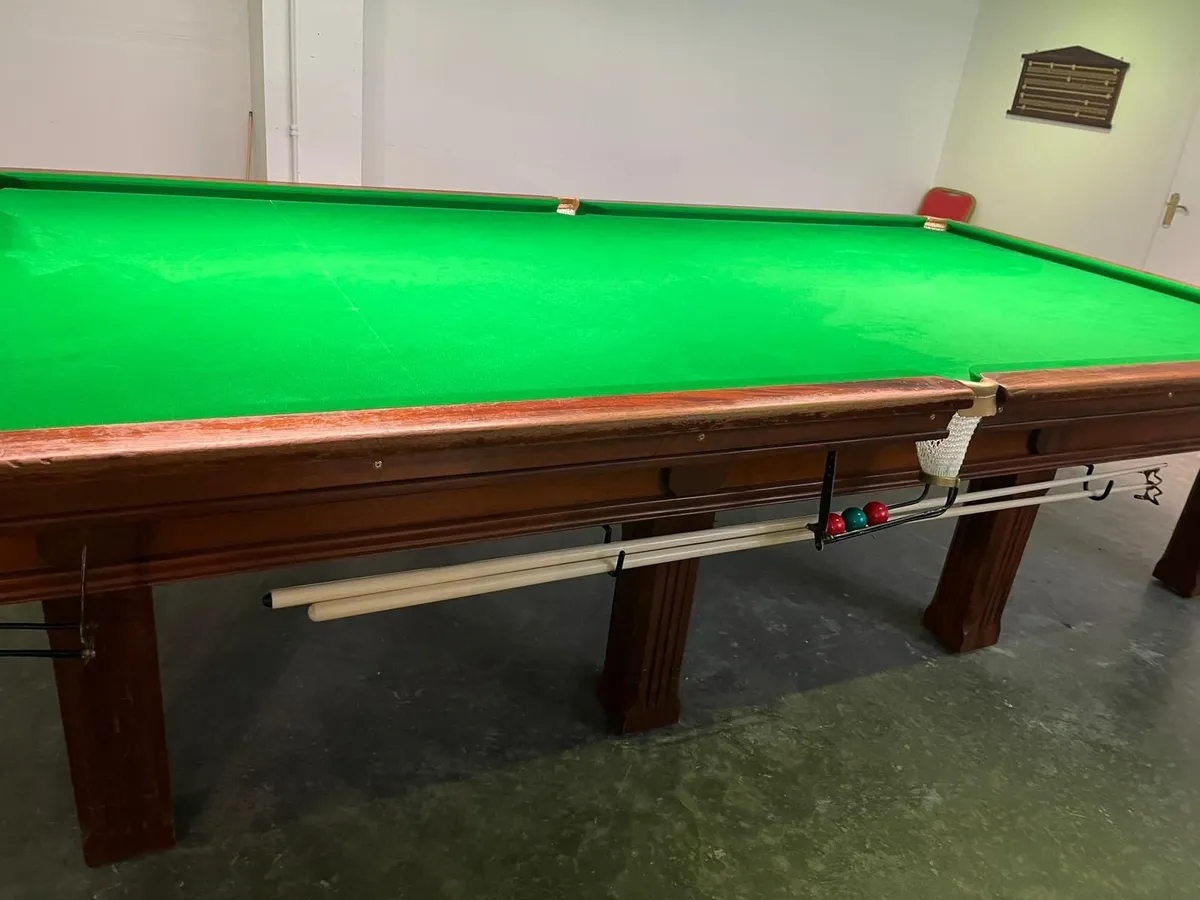 Snooker table - Image 1