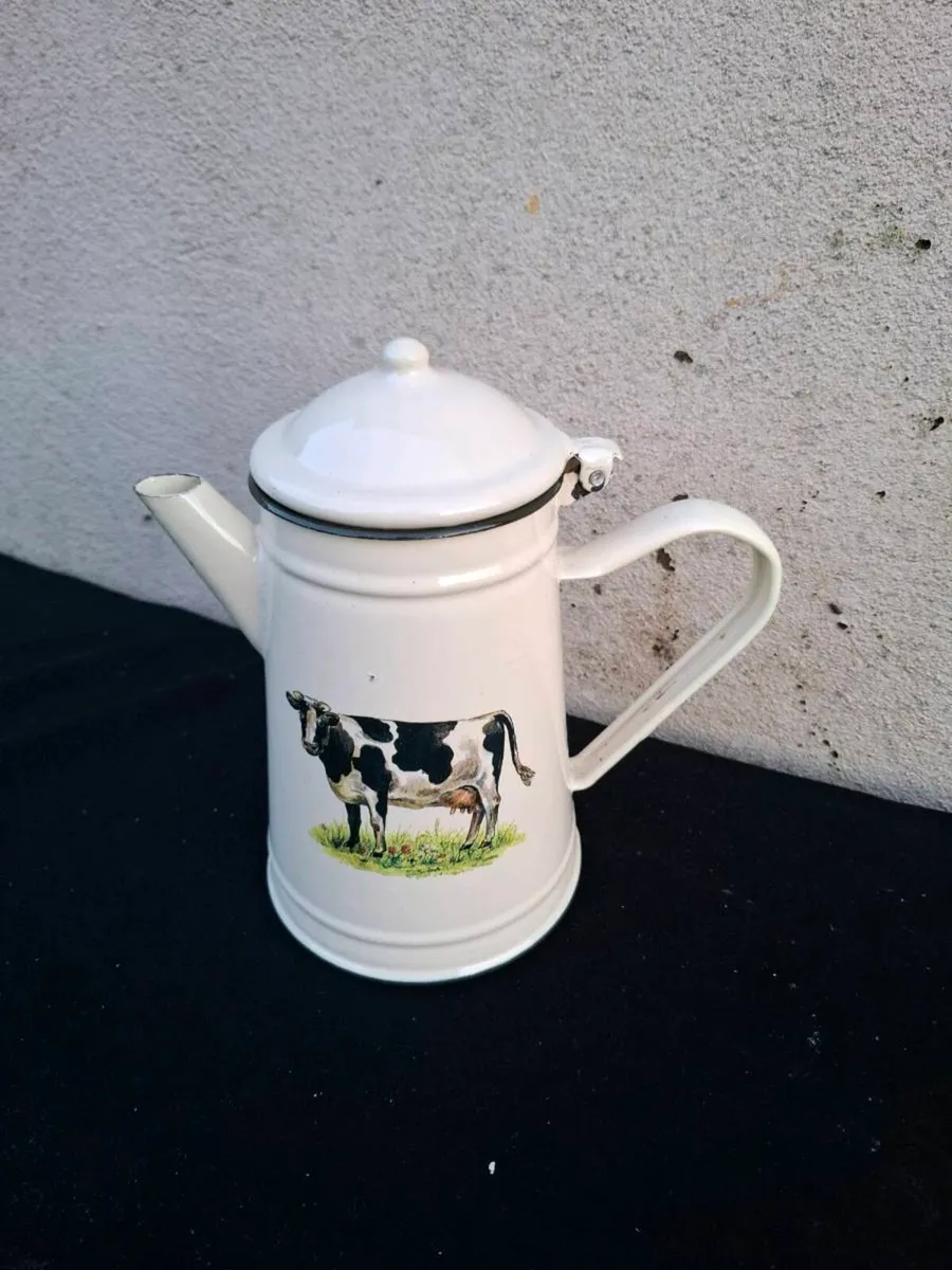 Enamel cow tea pot - Image 1