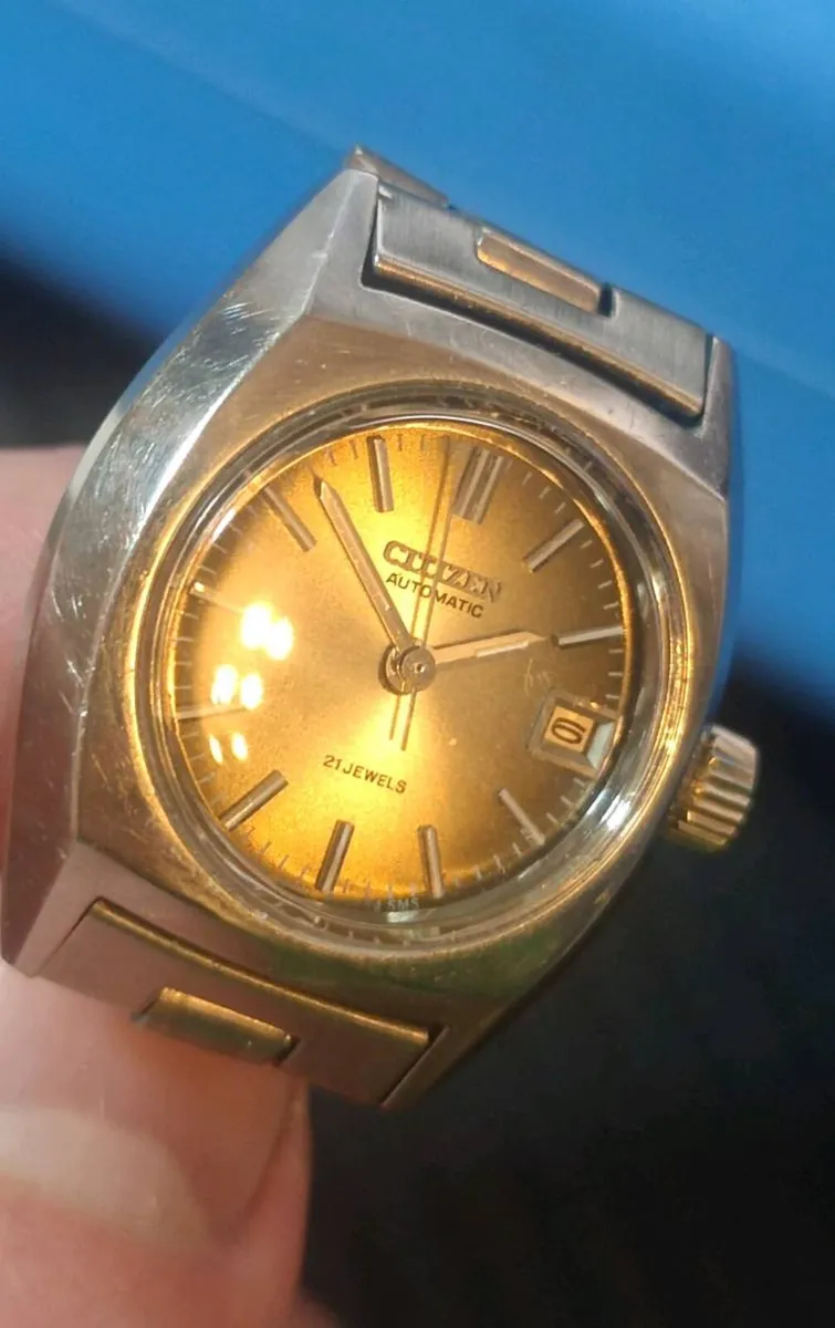 Vintage Citizen watch - Image 4