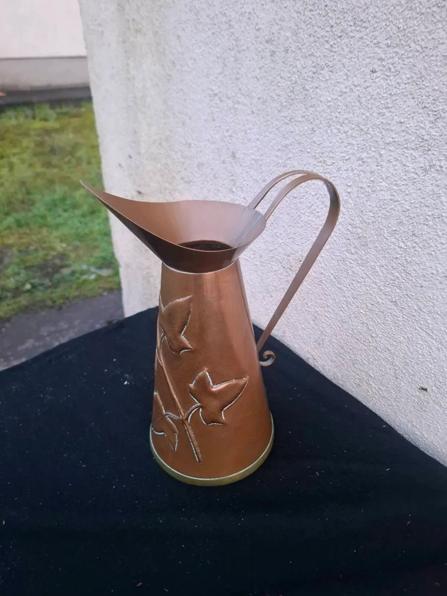 Copper pitcher - Image 1